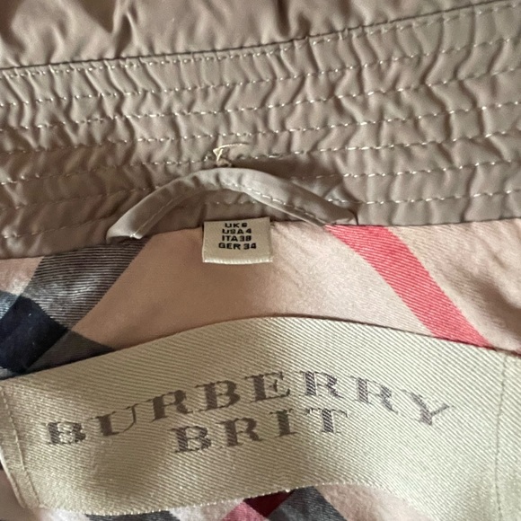 Authenthic Burberry Brit Coat Womens - Picture 3 of 8